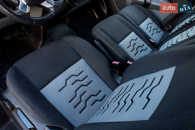 Ford Transit Custom 2012