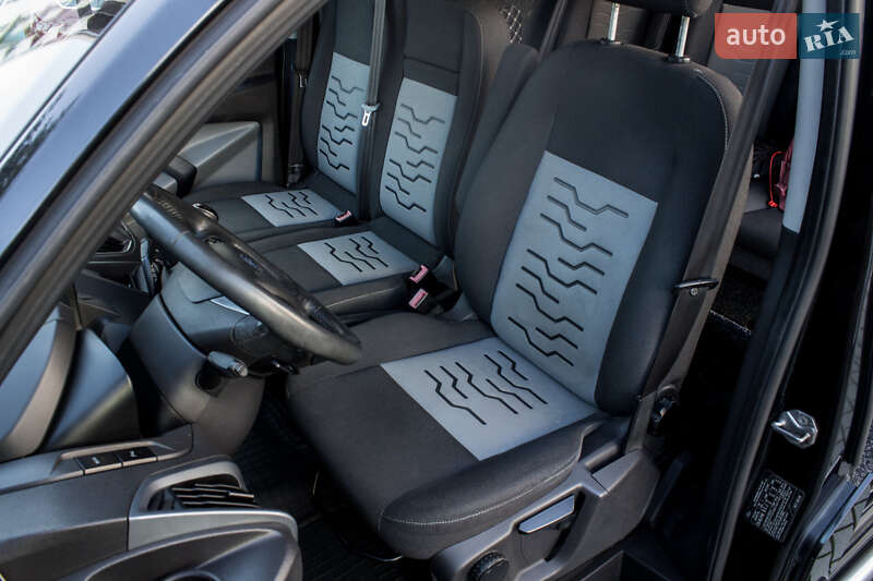 Ford Transit Custom 2012