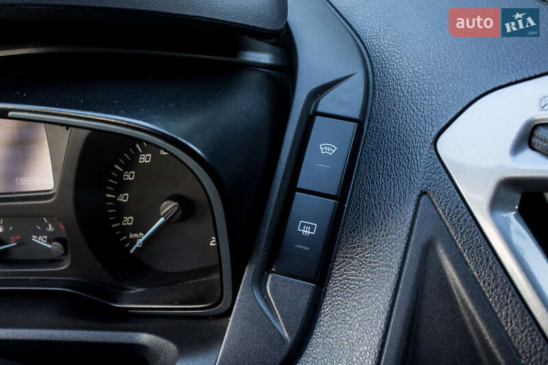 Ford Transit Custom 2012