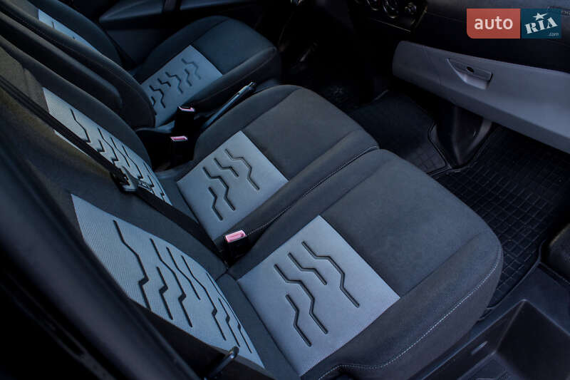 Ford Transit Custom 2012