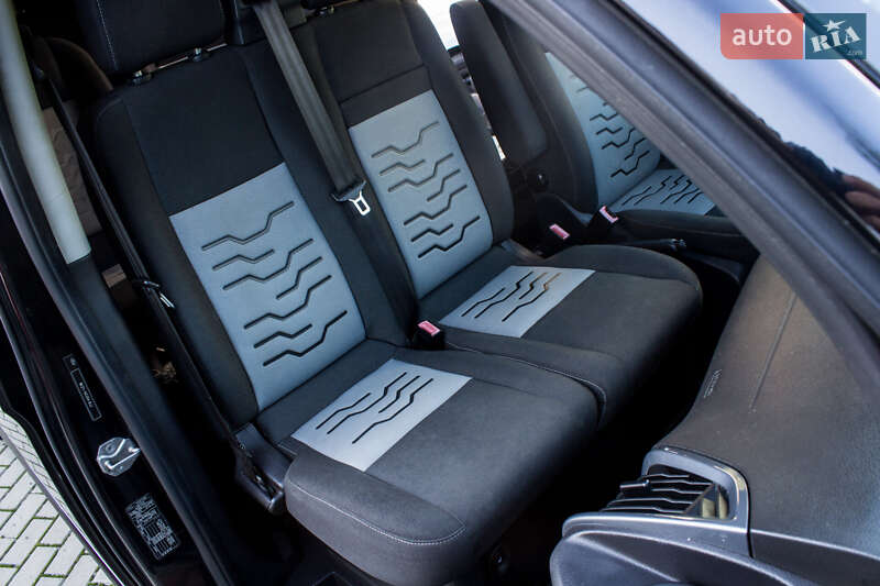 Ford Transit Custom 2012