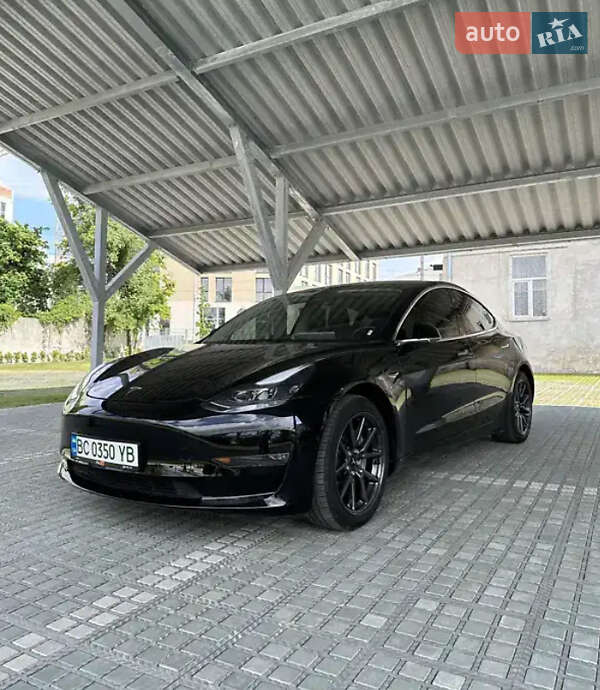 Tesla Model 3 2018