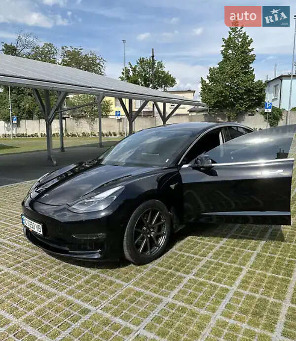 Tesla Model 3 2018