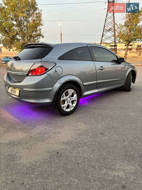 Opel Astra GTC 2007