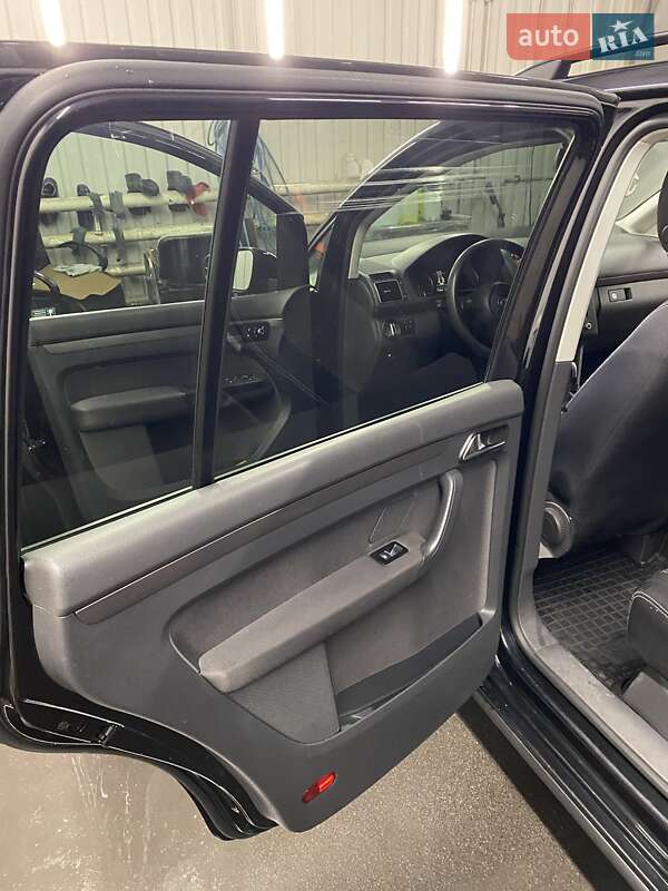 Volkswagen Touran 2012