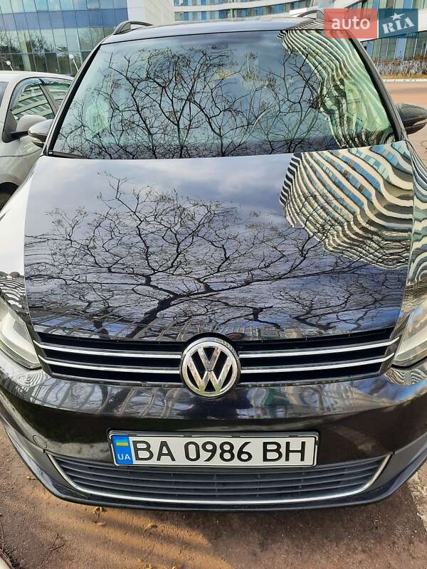 Volkswagen Touran 2012
