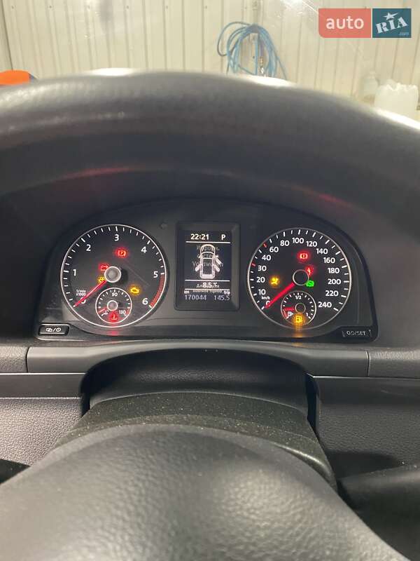 Volkswagen Touran 2012