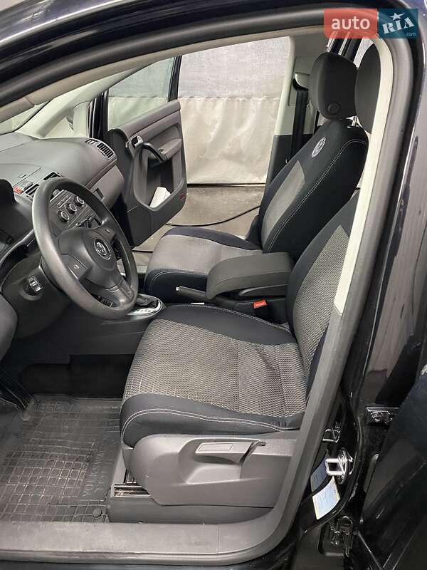 Volkswagen Touran 2012