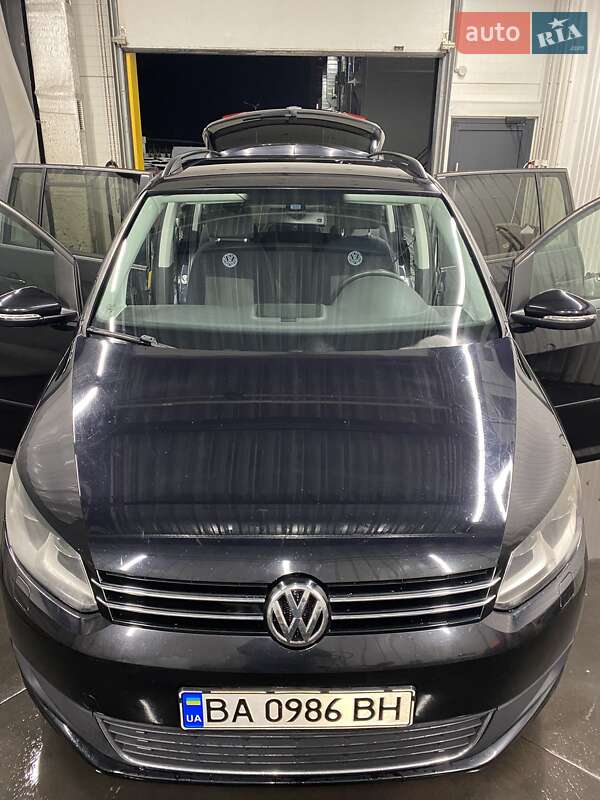 Volkswagen Touran 2012
