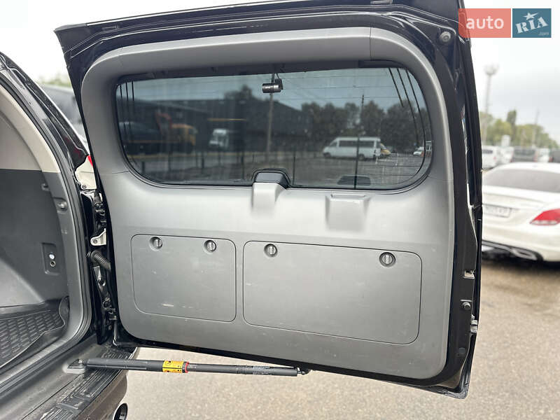 Toyota Land Cruiser Prado 2012