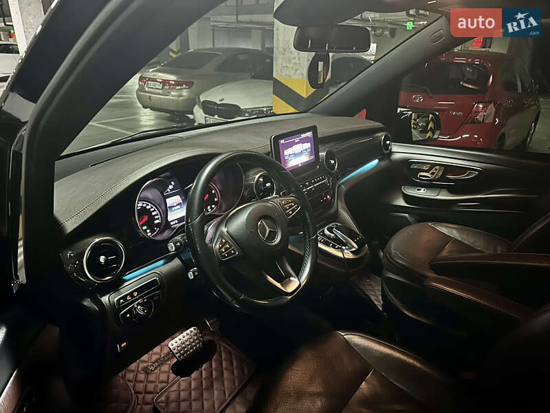 Mercedes-Benz V-Class 2014