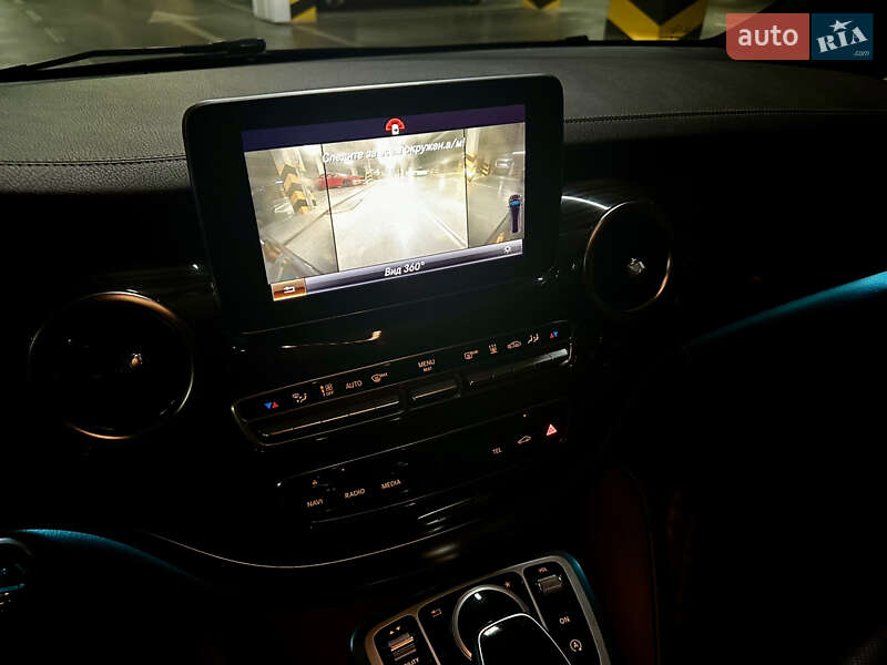 Mercedes-Benz V-Class 2014