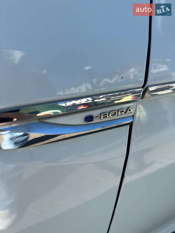 Volkswagen e-Bora 2021