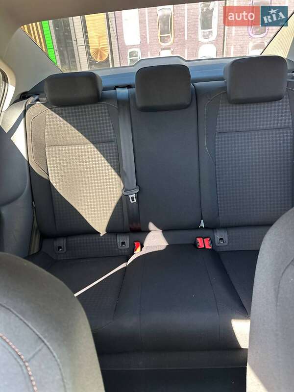 Volkswagen e-Bora 2021