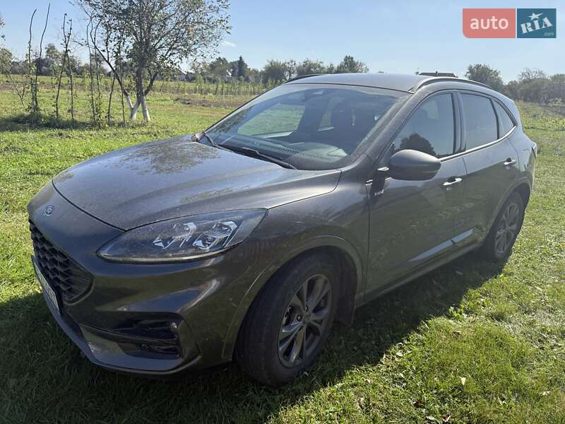 Ford Kuga 2023