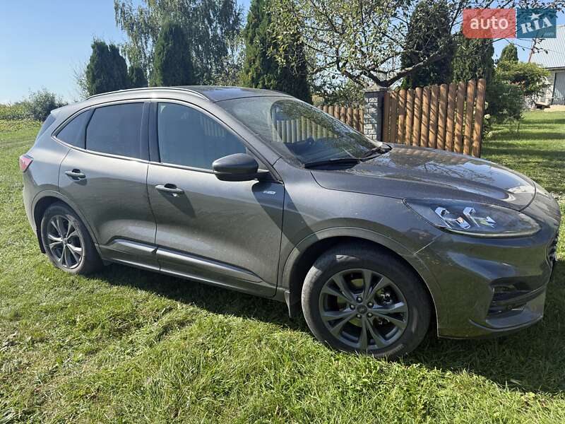 Ford Kuga 2023