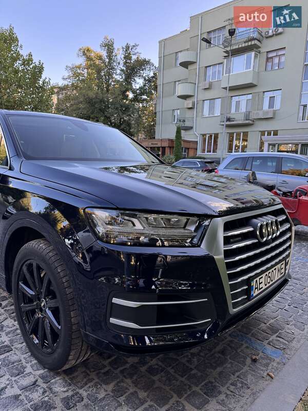 Audi Q7 2016