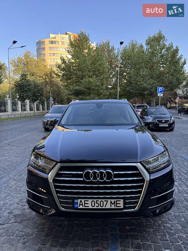 Audi Q7 2016