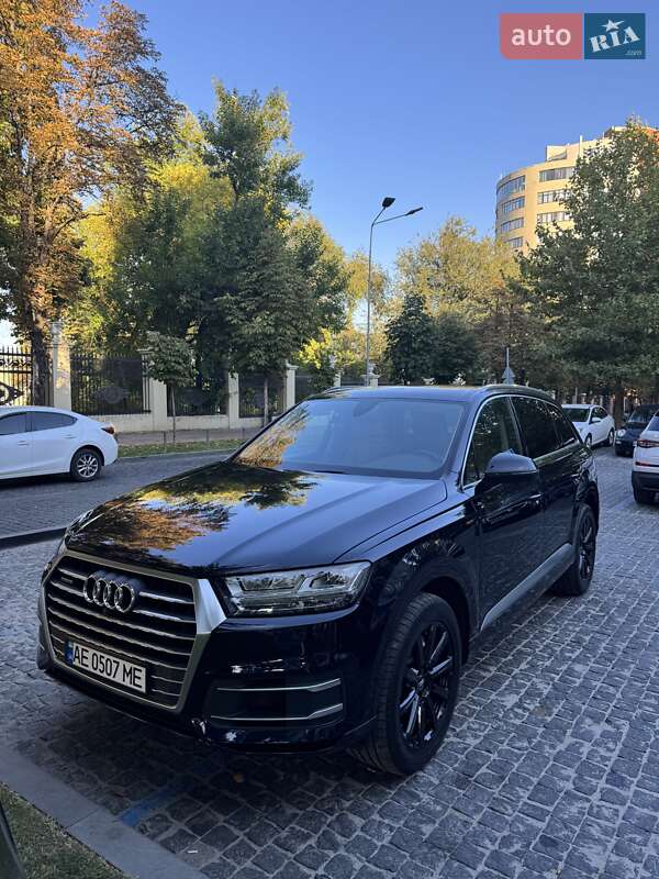 Audi Q7 2016