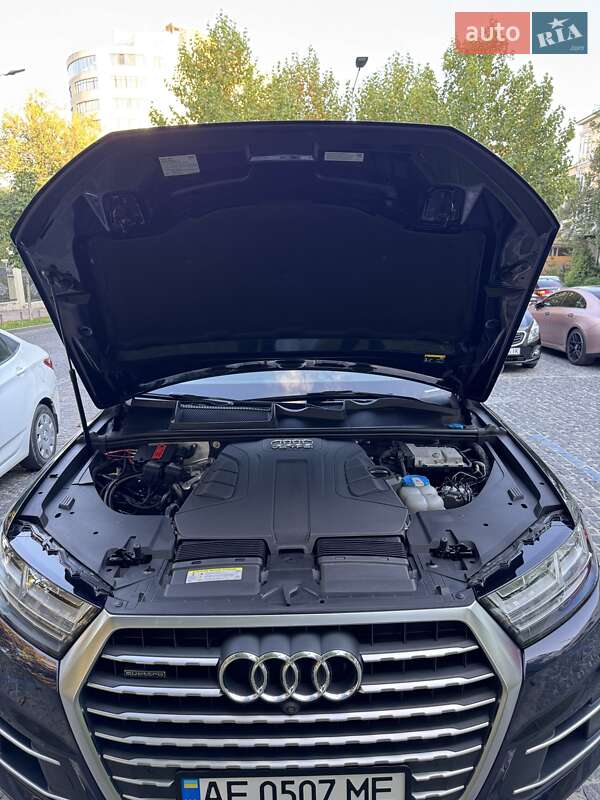 Audi Q7 2016