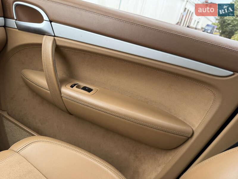 Porsche Cayenne 2008