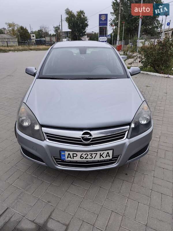 Opel Astra 2008
