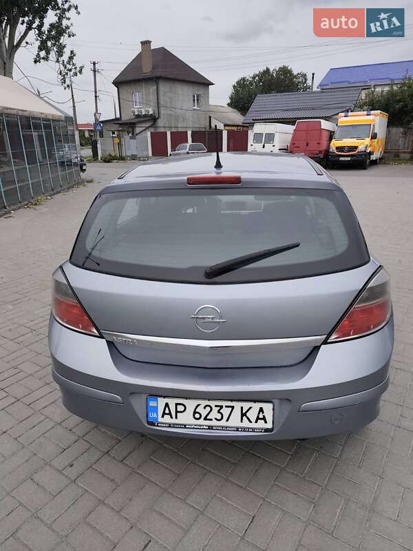 Opel Astra 2008