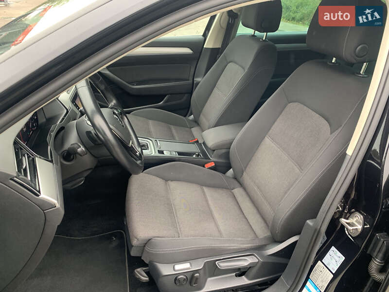 Volkswagen Passat 2019