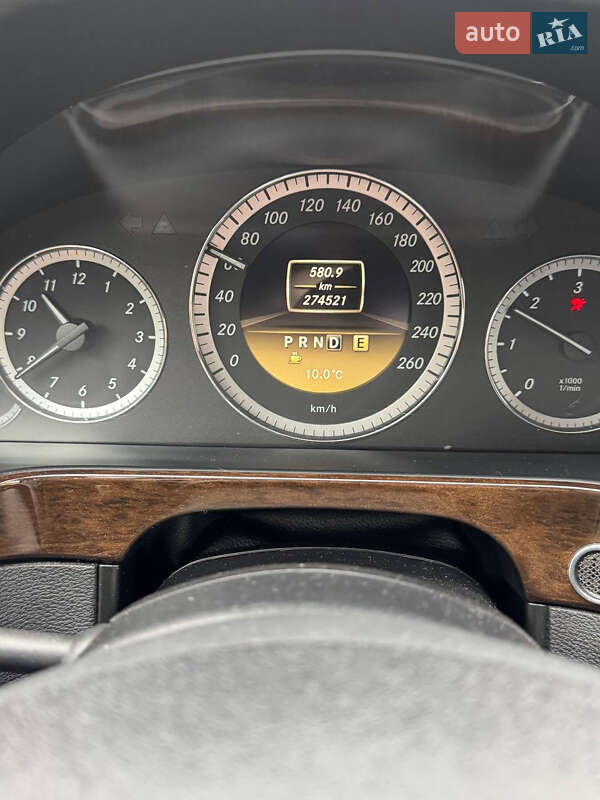 Mercedes-Benz E-Class 2011