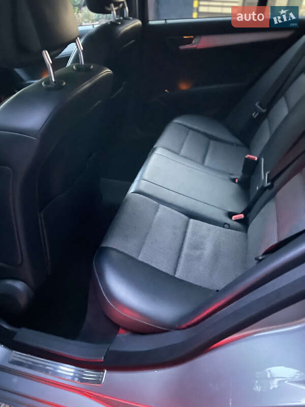 Mercedes-Benz C-Class 2013