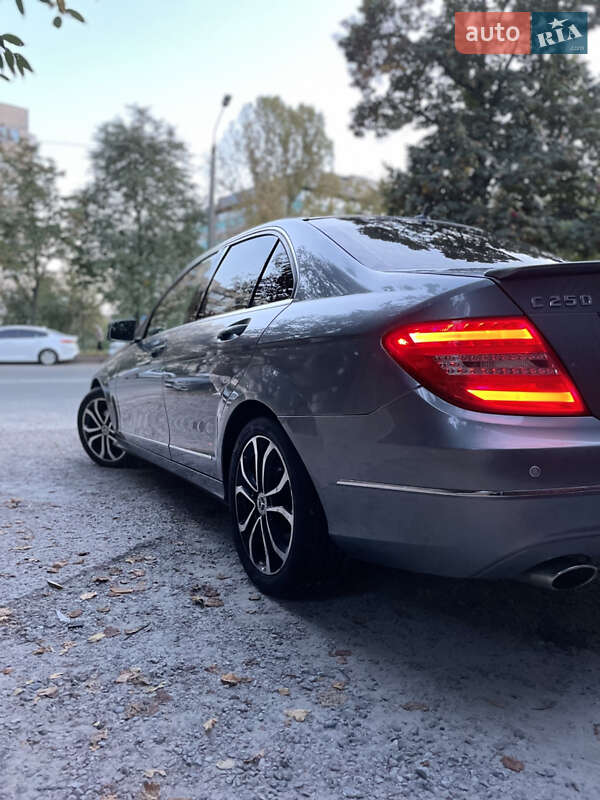 Mercedes-Benz C-Class 2013