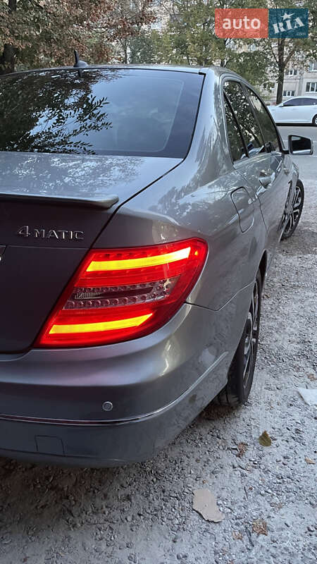 Mercedes-Benz C-Class 2013