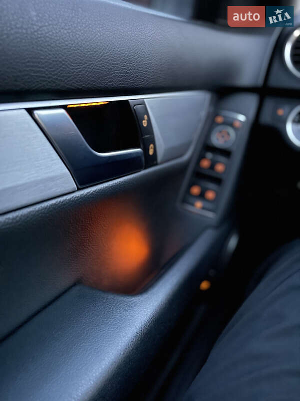 Mercedes-Benz C-Class 2013