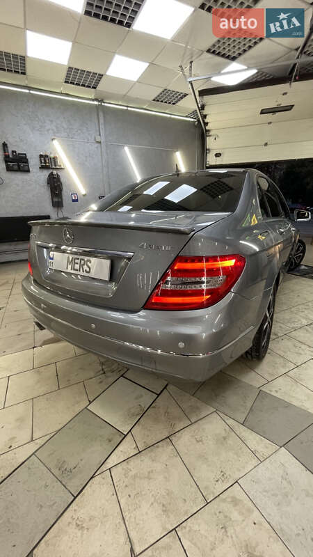 Mercedes-Benz C-Class 2013