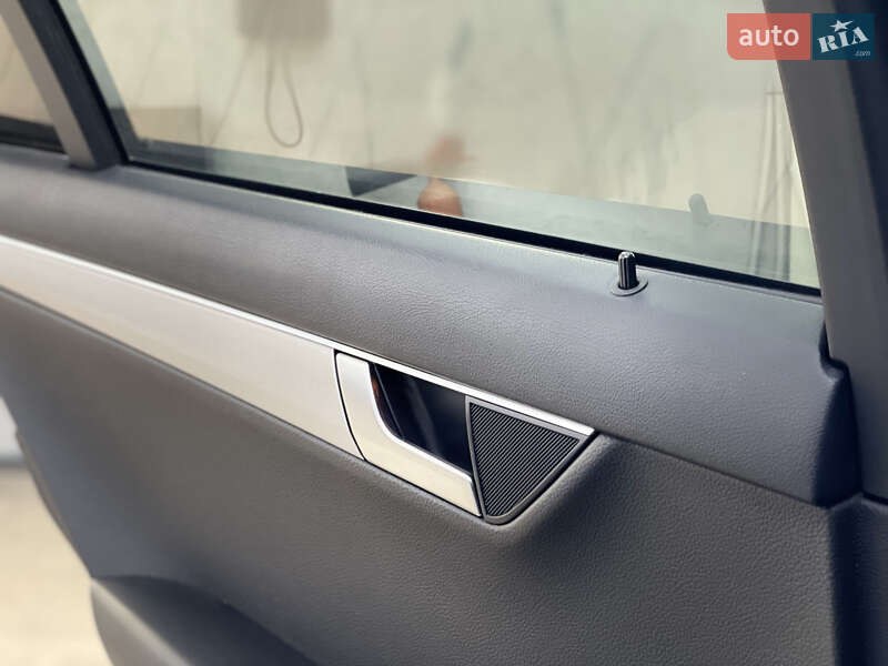 Mercedes-Benz C-Class 2013