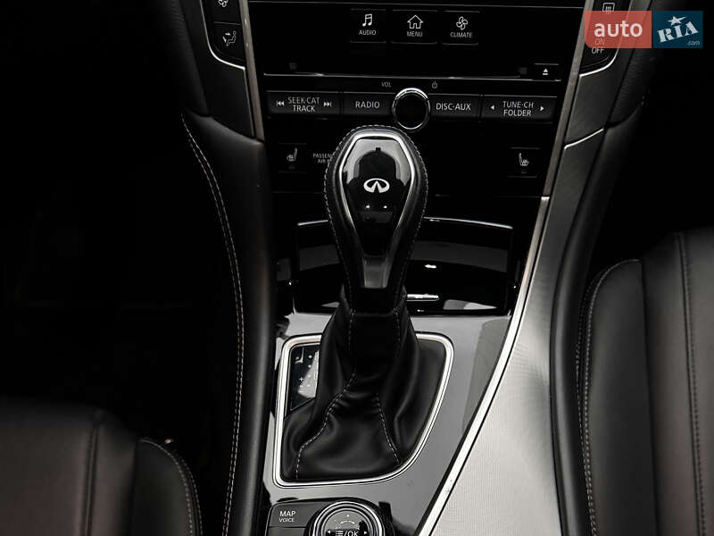Infiniti Q60 2019