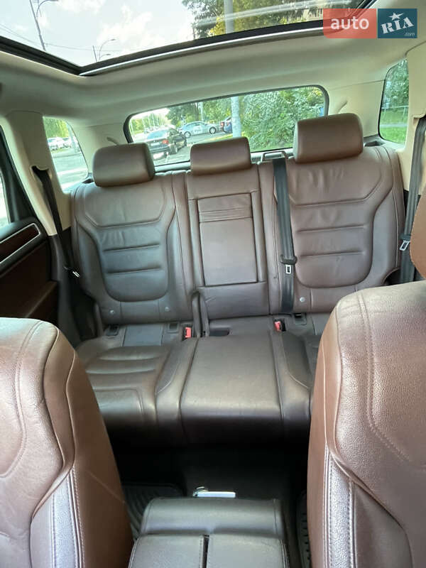 Volkswagen Touareg 2012