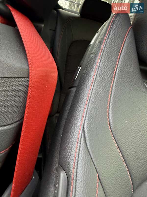 Mercedes-Benz C-Class 2018