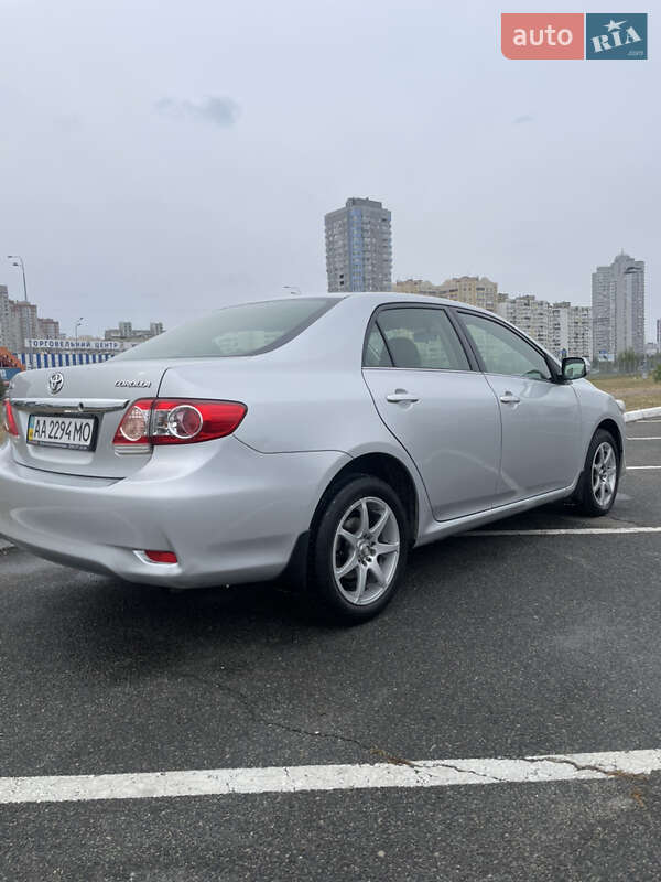 Toyota Corolla 2012