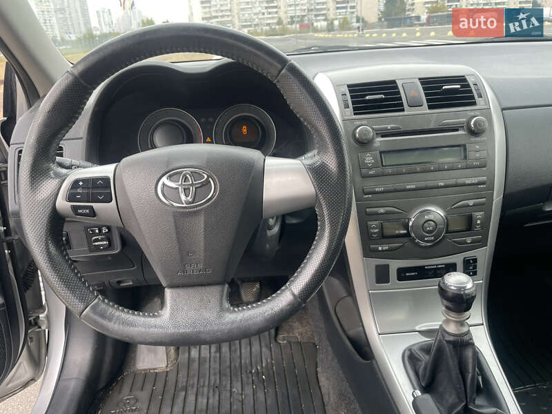 Toyota Corolla 2012