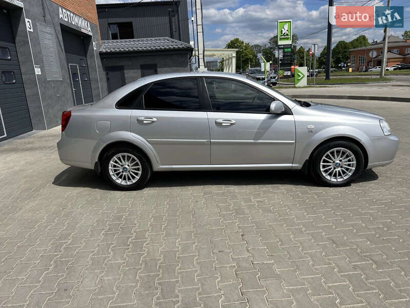 Chevrolet Lacetti 2012