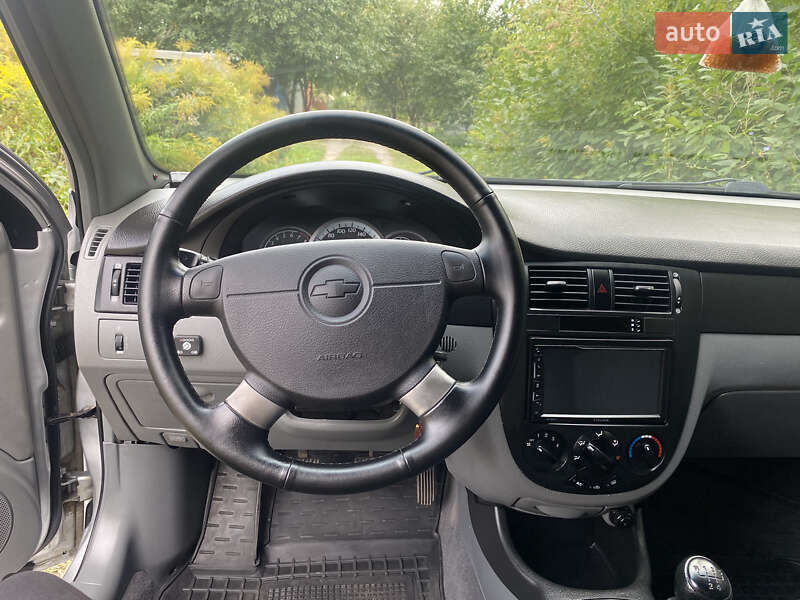 Chevrolet Lacetti 2012