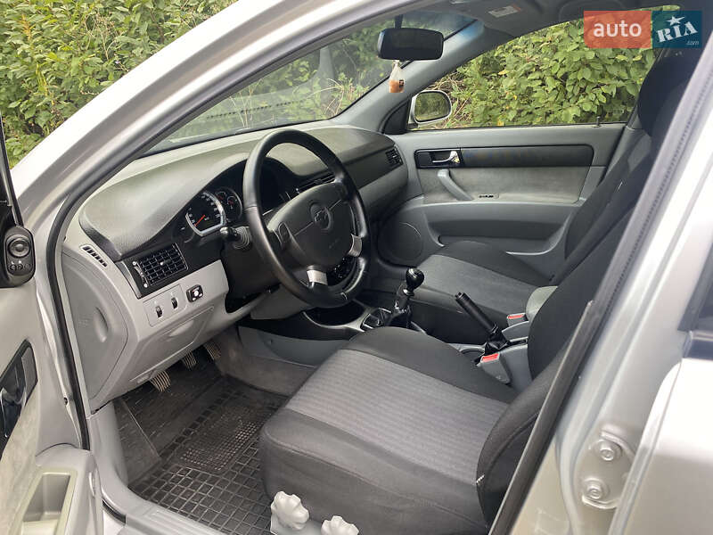 Chevrolet Lacetti 2012