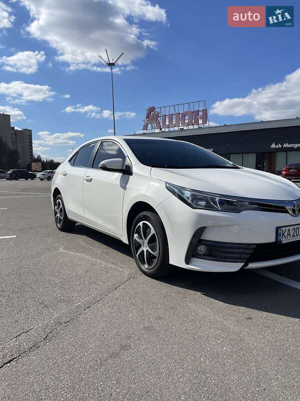 Toyota Corolla 2017