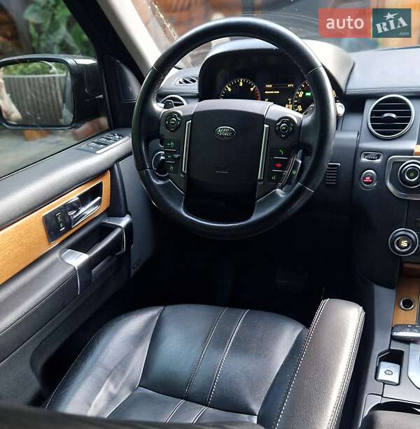 Land Rover Discovery 2013