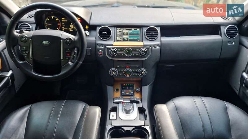 Land Rover Discovery 2013