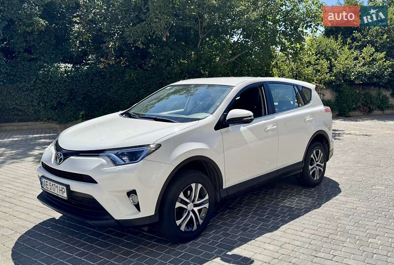 Toyota RAV4 2016