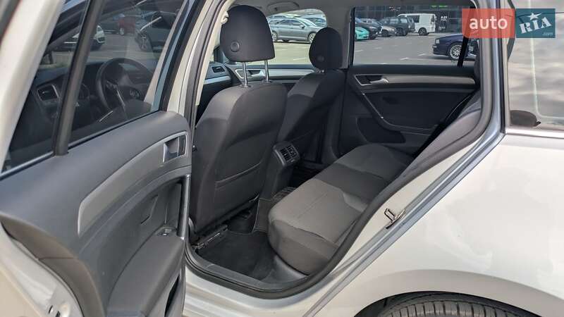 Volkswagen Golf 2015