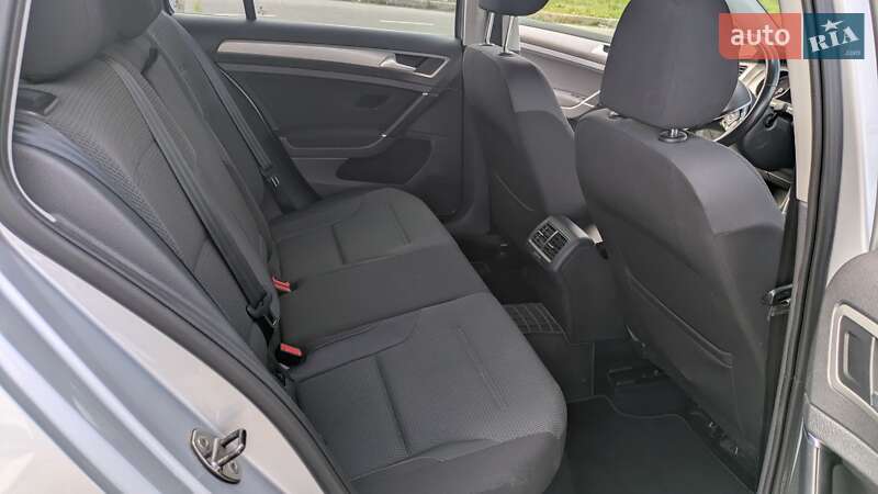 Volkswagen Golf 2015