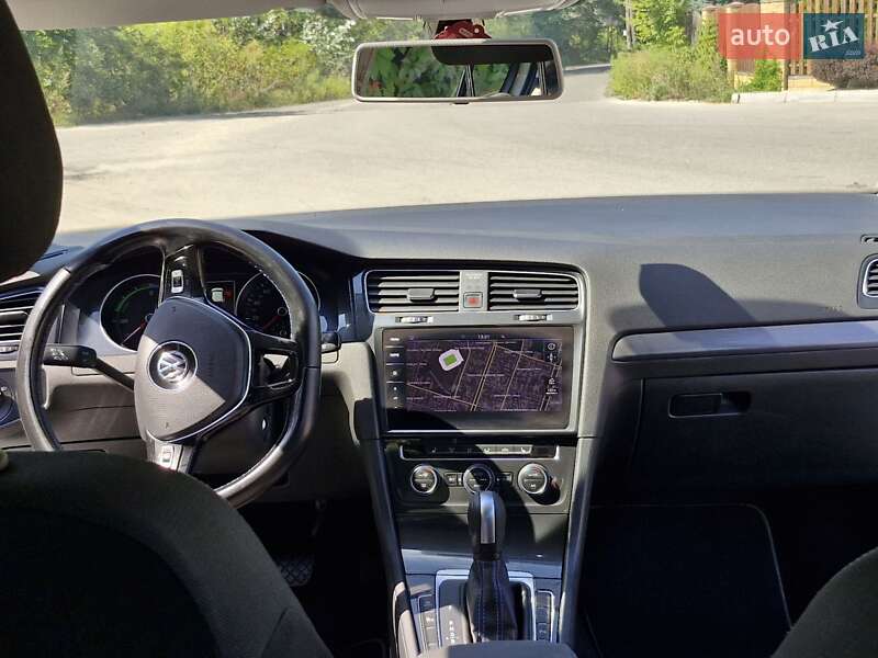 Volkswagen e-Golf 2020